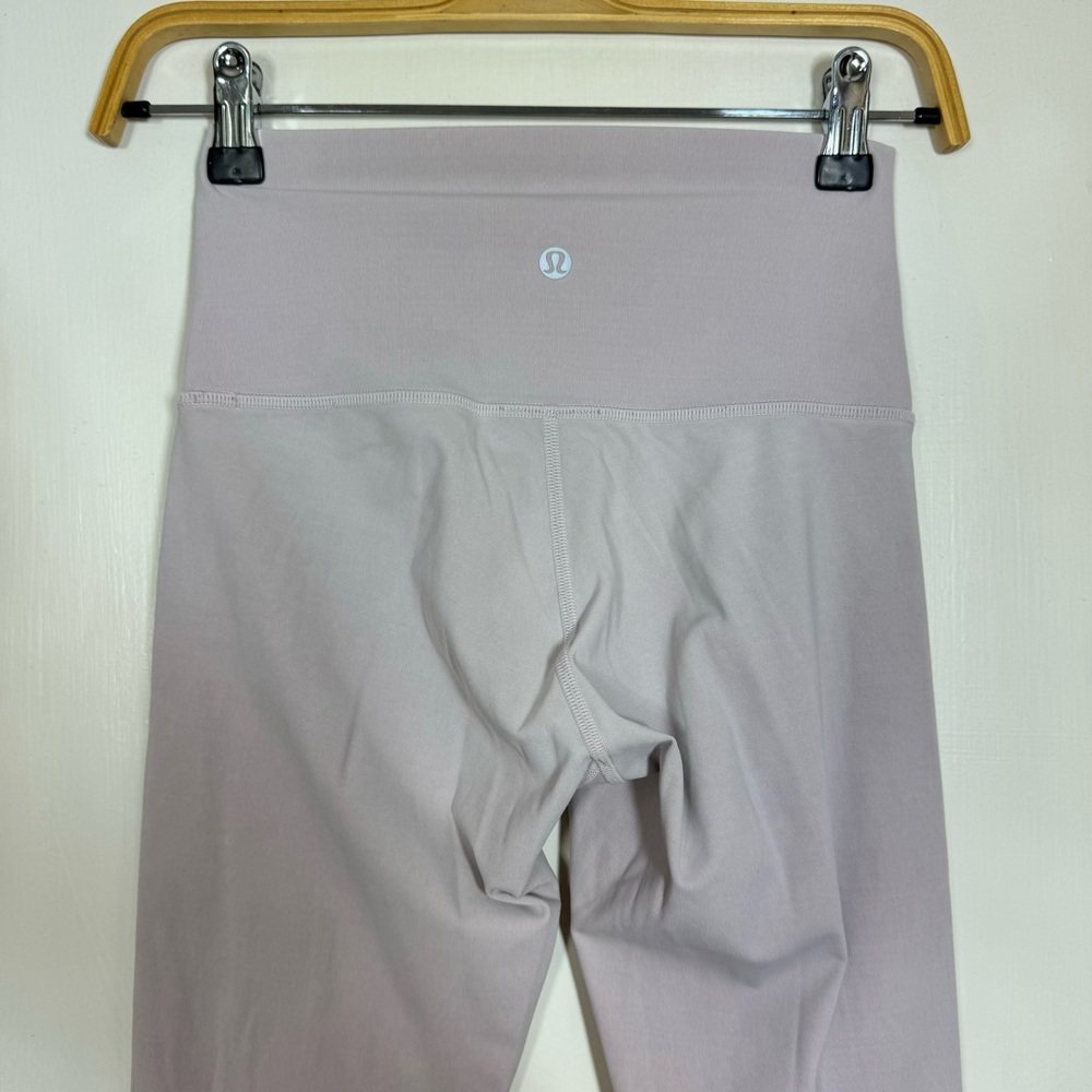 Lululemon Wunder Under High-Rise Tight *Snow Washed 28"
Washed Antoinette - Picture 8 of 9